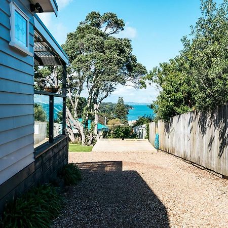 Pohutukawa Cottage, Waiheke Island Surfdale Bagian luar foto