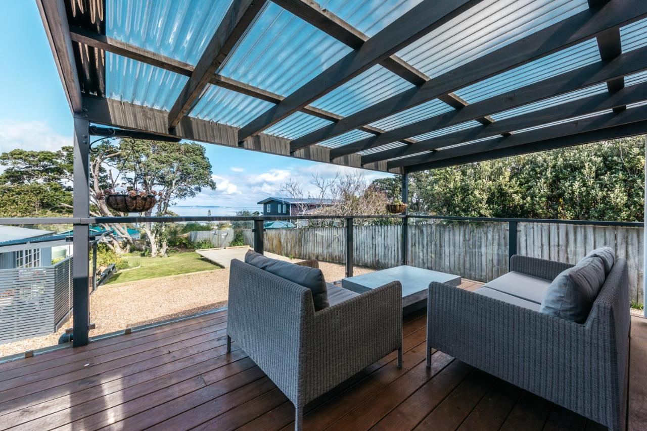 Pohutukawa Cottage, Waiheke Island Surfdale Bagian luar foto